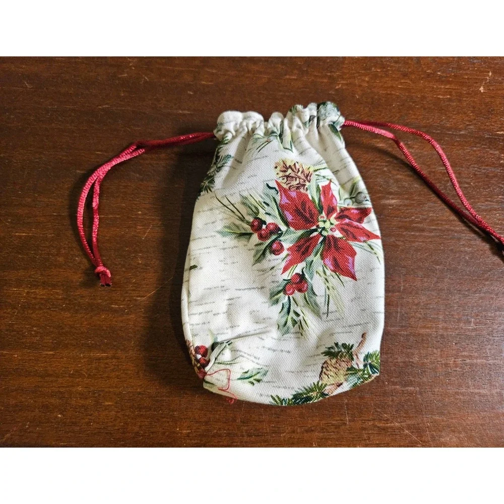 Longaberger Little Gift Fabric Bags Set of 4 Holiday Botanical Christmas Red